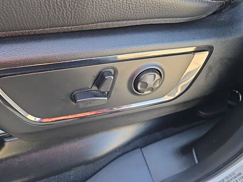 Used 2025 RAM 1500 Limited AWD/4WD image 58
