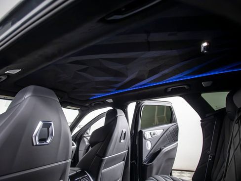 Used 2025 BMW XM image 22