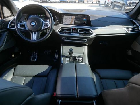 Used 2021 BMW X5 M50i w/ Dynamic Handling Package image 21