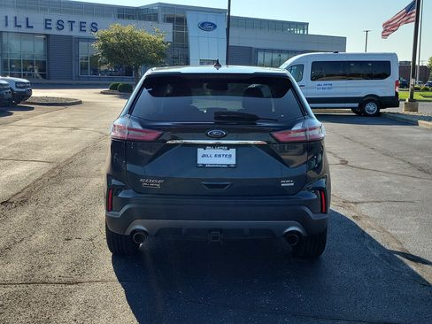 Used 2019 Ford Edge SEL w/ Equipment Group 201A AWD/4WD image 3