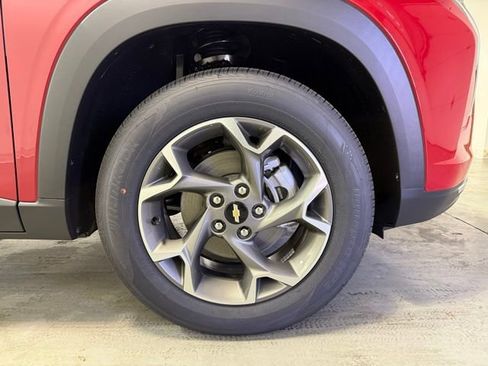 New 2026 Chevrolet Trax LT image 28