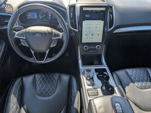 Used 2024 Ford Edge Titanium AWD/4WD image 32
