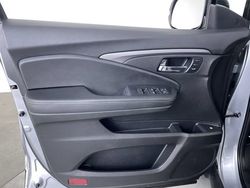 Used 2023 Honda Ridgeline RTL image 10
