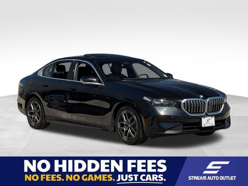 Used 2026 BMW 530i xDrive AWD/4WD image 1
