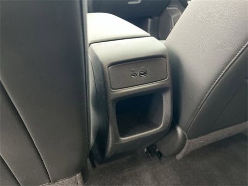 Certified 2024 Chevrolet Trax RS w/ Sunroof Package image 20