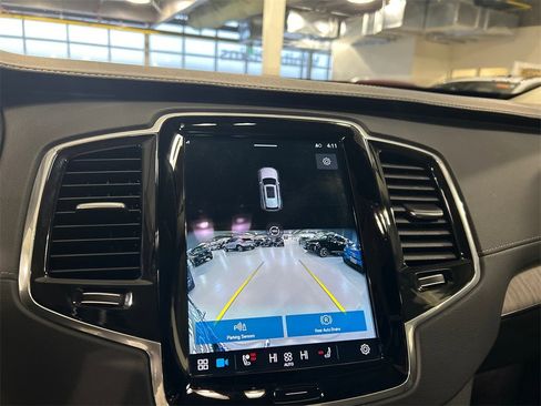 Certified 2023 Volvo XC90 B6 Ultimate w/ Protection Package Premier image 15