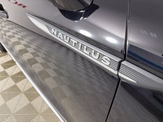 Certified 2022 Lincoln Nautilus FWD w/ Premium Package image 17