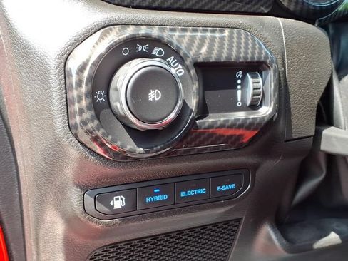 Used 2023 Jeep Wrangler Unlimited Rubicon 4xe AWD/4WD image 22