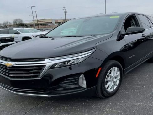 Used 2024 Chevrolet Equinox LT w/ LPO, Floor Liner Package image 5