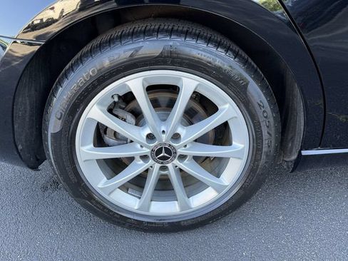 Used 2022 Mercedes-Benz A 220 4MATIC image 48