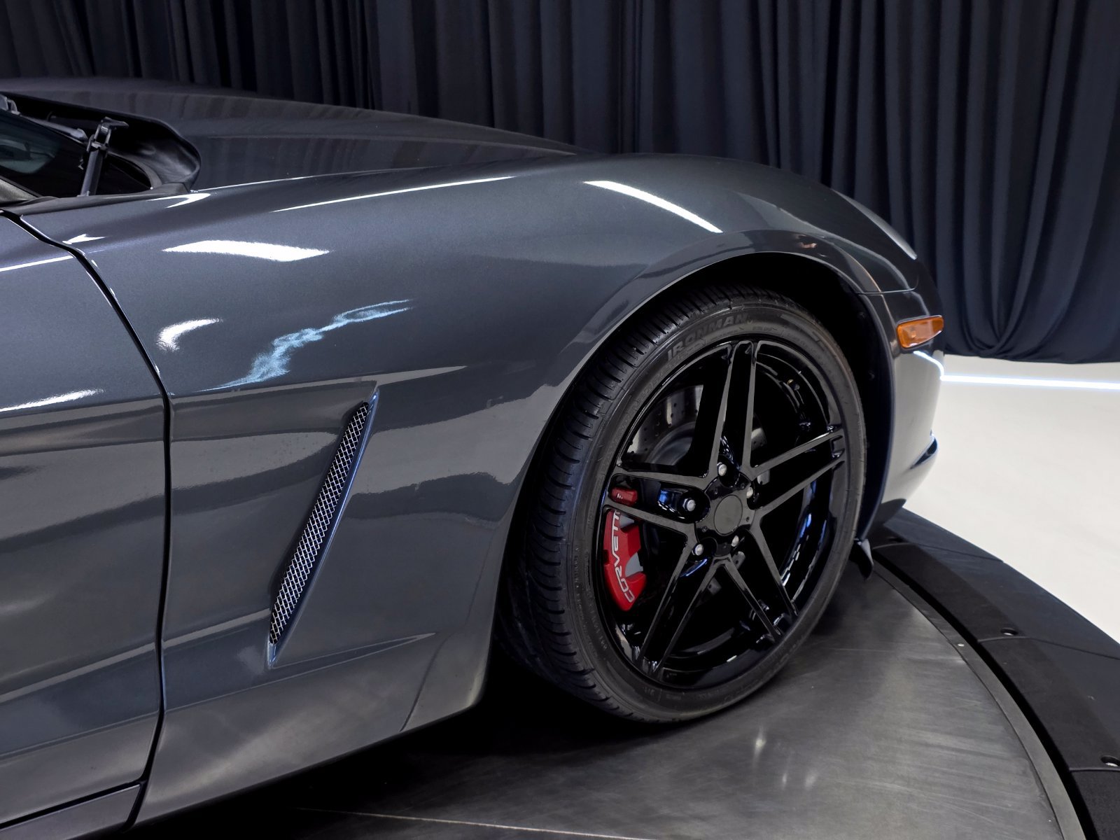 Used 2009 Chevrolet Corvette Convertible w/ Preferred Equipment Group RWD image 38