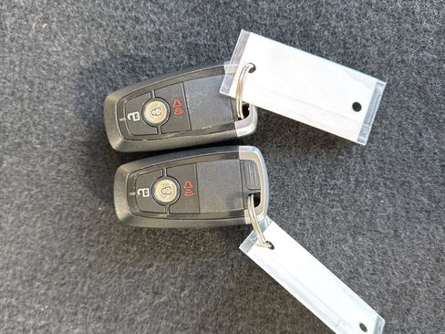 Certified 2020 Ford Edge SE image 35