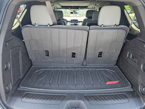 Used 2022 GMC Yukon SLT w/ SLT Premium Package RWD image 10