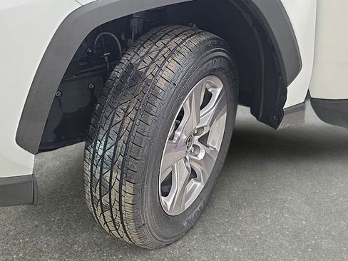 Certified 2023 Toyota RAV4 XLE AWD/4WD image 28