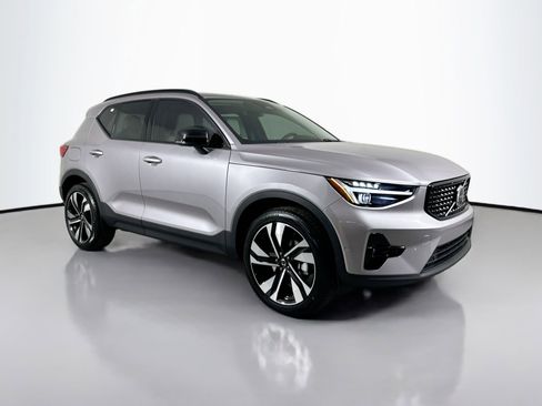 New 2026 Volvo XC40 B5 Ultra w/ Protection Package Premier image 2