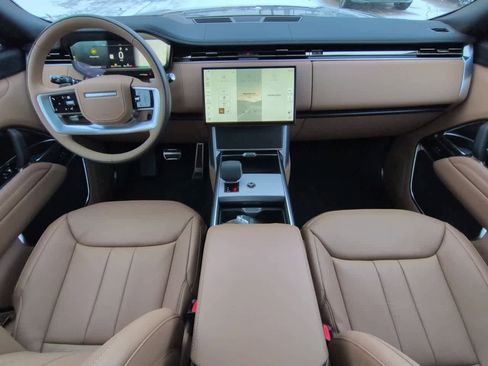 New 2026 Land Rover Range Rover SE image 15