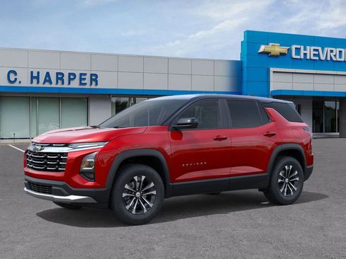 New 2026 Chevrolet Equinox LT w/ Convenience Package II AWD/4WD image 2