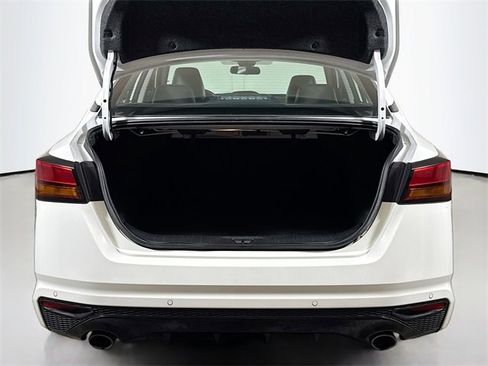 Used 2024 Nissan Altima 2.5 SR image 22
