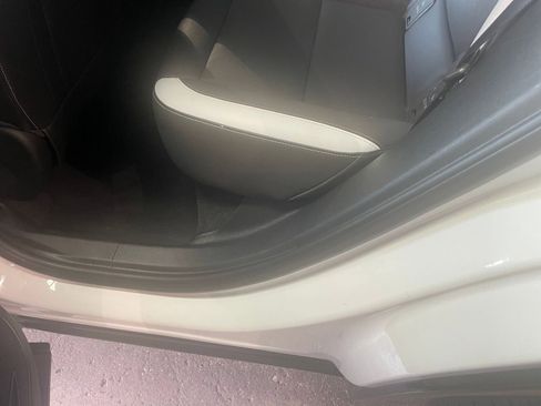 Used 2024 Buick Envision Sport Touring image 25