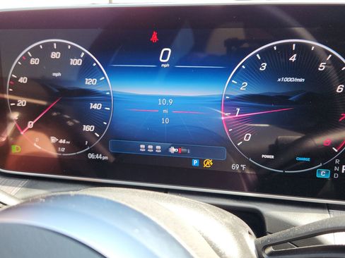 New 2025 Mercedes-Benz C 300 Sedan image 20