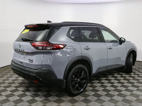 Used 2023 Nissan Rogue SV w/ SV Premium Package image 12