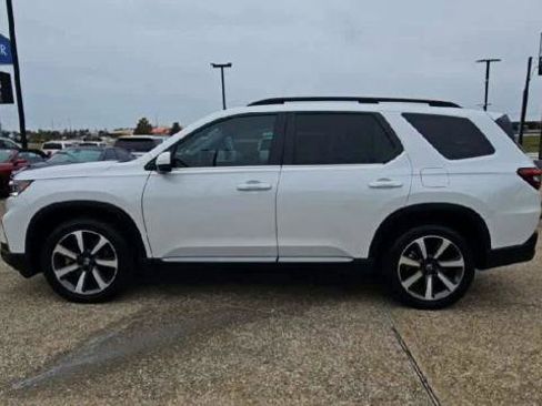 Used 2023 Honda Pilot Elite image 5