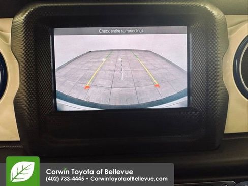 Used 2021 Jeep Wrangler Unlimited Islander image 24