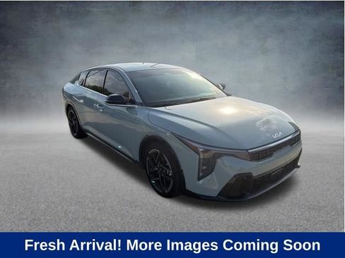 Used 2025 Kia K4 GT-Line FWD image 1