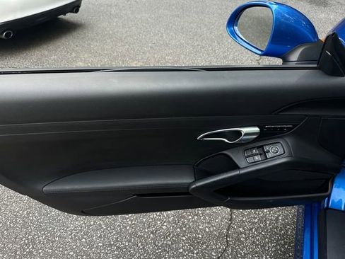 Used 2016 Porsche Boxster S image 24