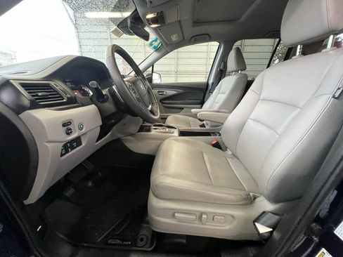 Used 2023 Honda Ridgeline RTL image 10