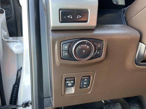 Used 2018 Ford F150 King Ranch AWD/4WD image 40