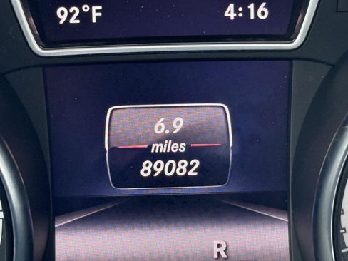 Used 2014 Mercedes-Benz CLA 250 image 29