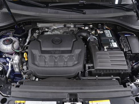 Used 2021 Volkswagen Tiguan S image 30