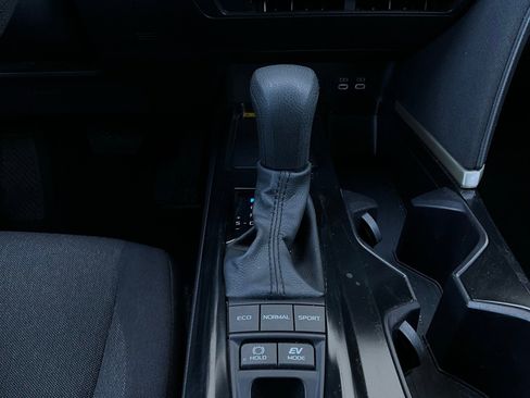 Used 2025 Toyota Camry LE image 23