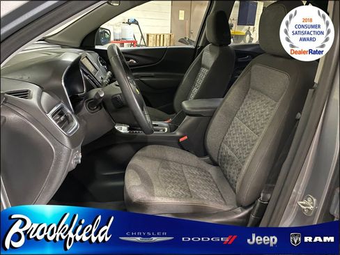 Used 2023 Chevrolet Equinox LT w/ Driver Convenience Package AWD/4WD image 16