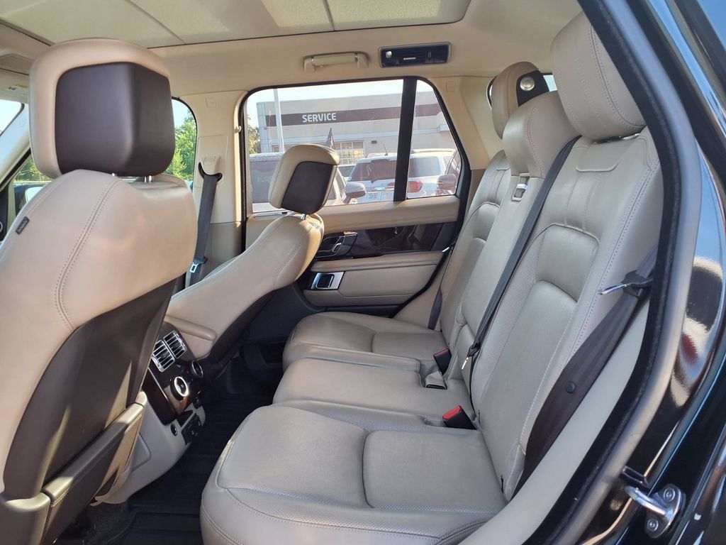 Used 2020 Land Rover Range Rover HSE AWD/4WD image 17