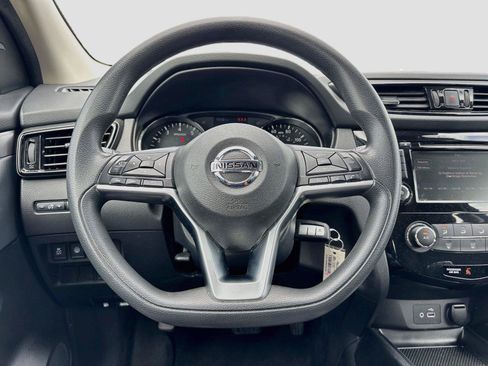 Used 2021 Nissan Rogue Sport S FWD image 11