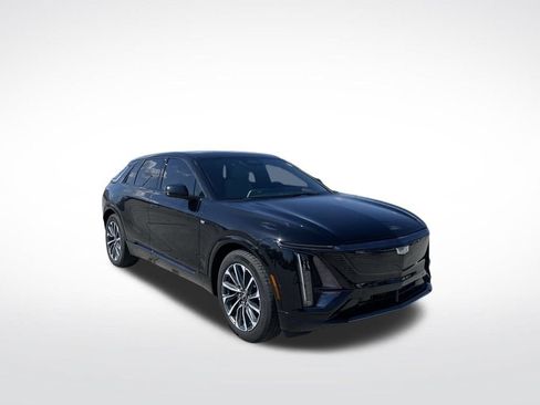 Certified 2024 Cadillac Lyriq Sport AWD/4WD image 10