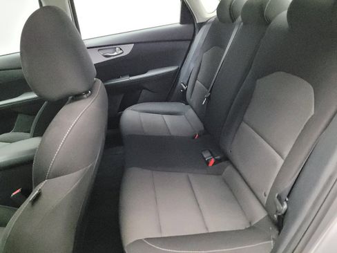 Used 2023 Kia Forte LXS w/ LXS Technology Package FWD image 18