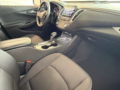 Used 2023 Chevrolet Malibu LT FWD image 22