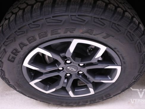 New 2026 Chevrolet Equinox ACTIV w/ Safety and Technology Package image 31