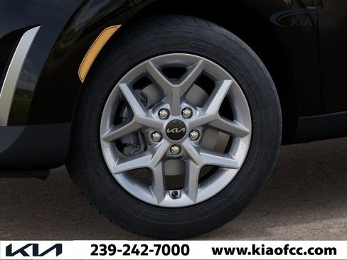 New 2025 Kia Soul LX image 9