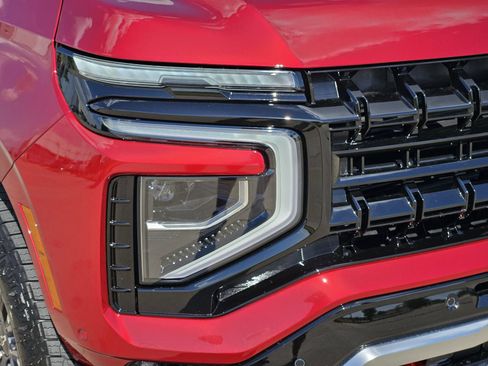 New 2026 Chevrolet Tahoe Z71 w/ Comfort Package AWD/4WD image 10