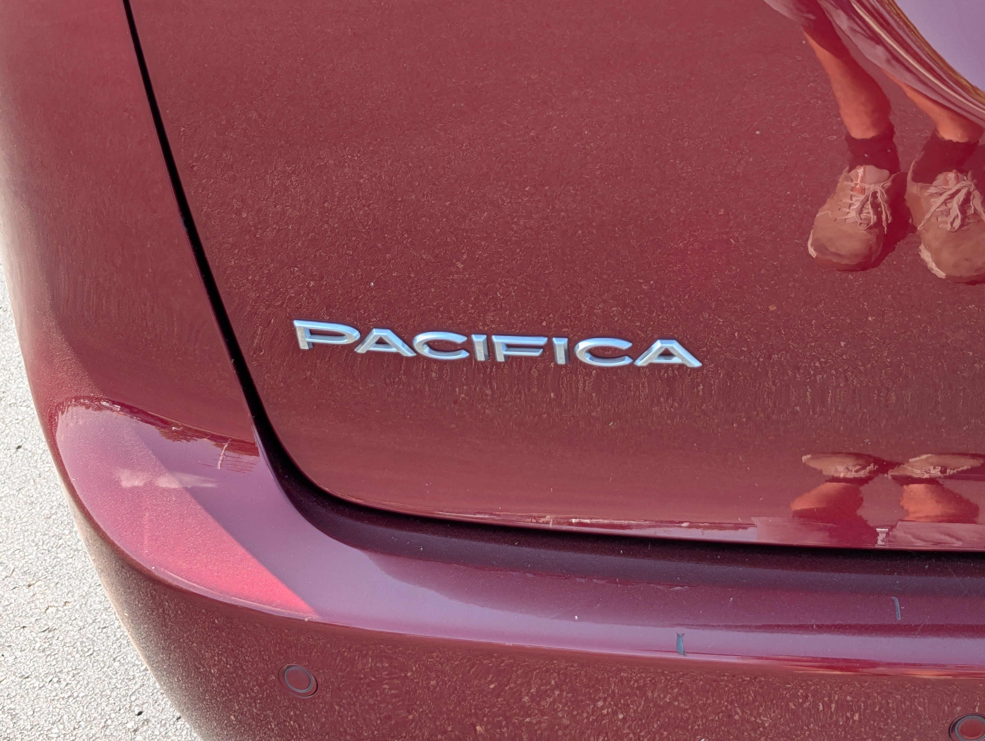 Used 2020 Chrysler Pacifica Touring-L Plus FWD image 6