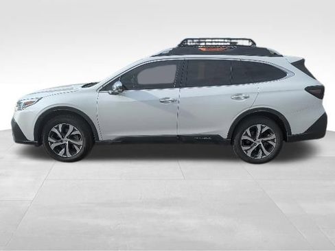Used 2022 Subaru Outback Touring AWD/4WD image 6