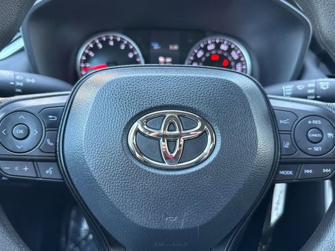 Used 2021 Toyota RAV4 LE w/ Carpet Mat Package (TMS) image 24