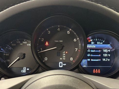 Certified 2025 Porsche Macan image 31