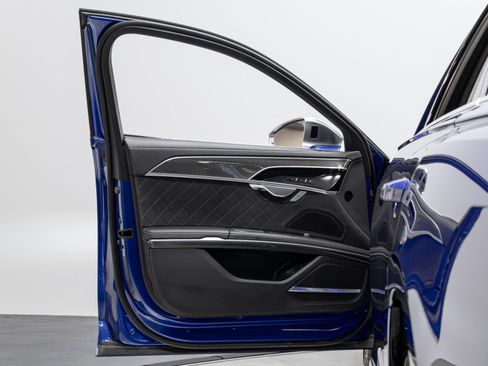 Used 2023 Audi S8 image 52