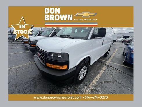 Used 2025 GMC Savana 2500 RWD image 1