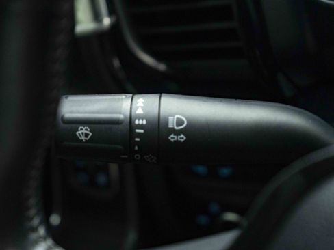 Used 2023 Ford F250 Lariat w/ Lariat Ultimate Package AWD/4WD image 28